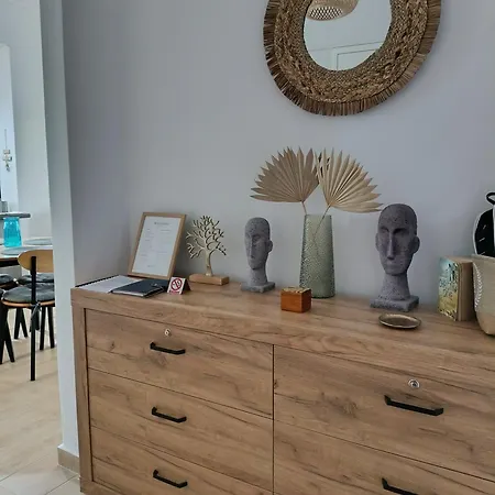 Retreat In Town * Corinth